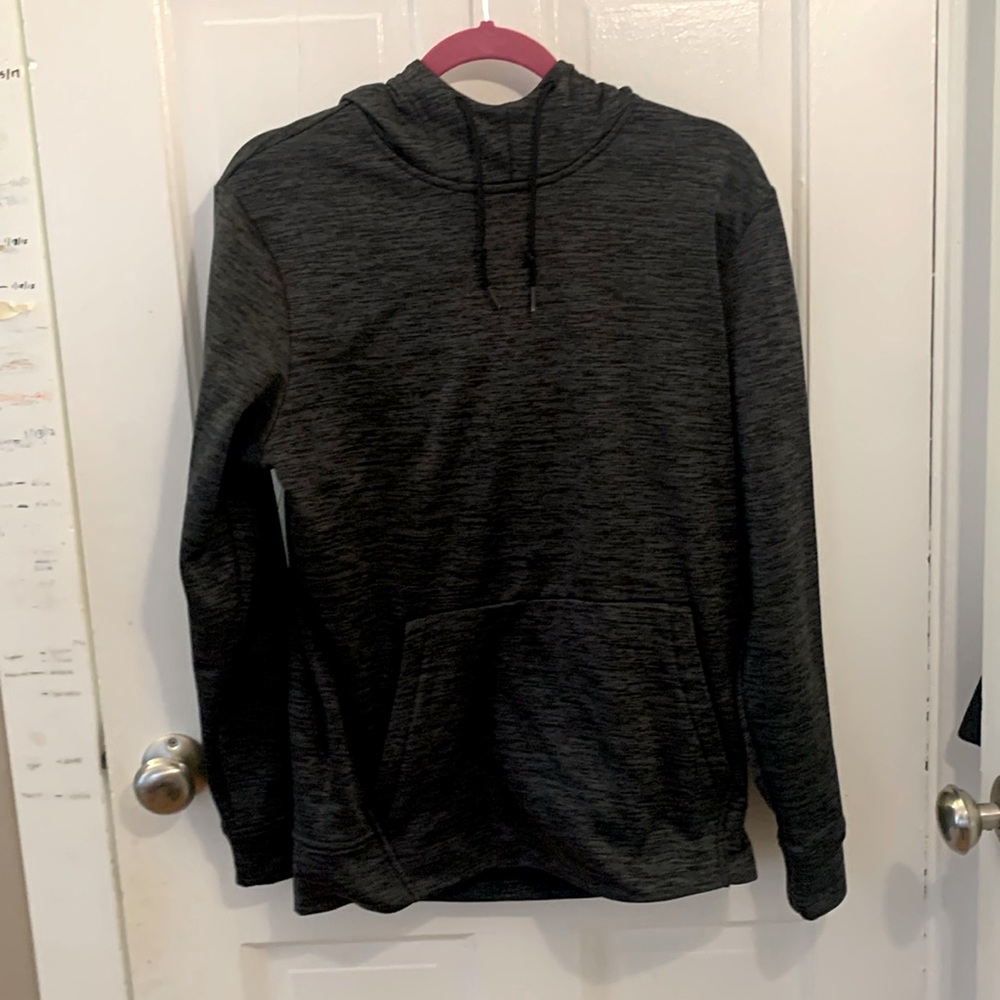 Under Armour Sweatshirt